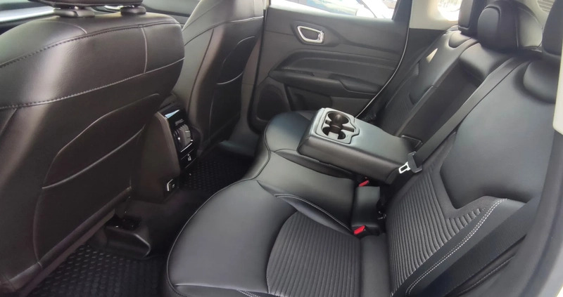 Jeep Compass cena 155000 przebieg: 5, rok produkcji 2024 z Żyrardów małe 137